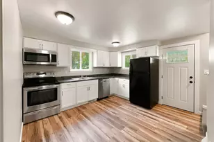 107 Collier St, Hempfield Township, PA 15601 - Photo 5