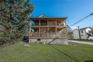 411 Indiana Rd, Washington/Creekside, PA 15732 - Photo 3