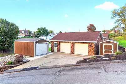 610 Blind Ln, Belle Vernon, PA 15012 - Photo 5