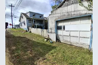 500 Hayes Ave, Canton Township, PA 15301 - Photo 3
