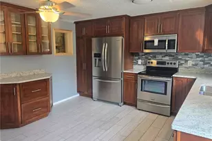 307 Peaceful Valley Rd, Washington Township, PA 16061 - Photo 7