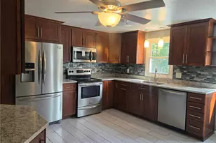 307 Peaceful Valley Rd, Washington Township, PA 16061 - Photo 5