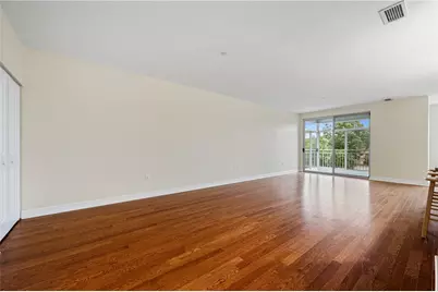 5570 Centre Ave #206, Pittsburgh, PA 15232 - Photo 3
