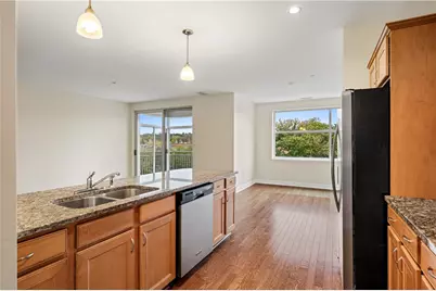 5570 Centre Ave #206, Pittsburgh, PA 15232 - Photo 13