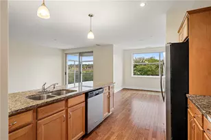 5570 Centre Ave, Pittsburgh, PA 15232 - Photo 13