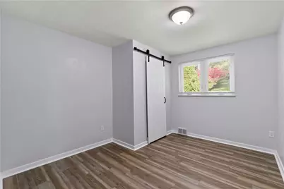 4007 Greensprings Ave, West Mifflin, PA 15122 - Photo 15