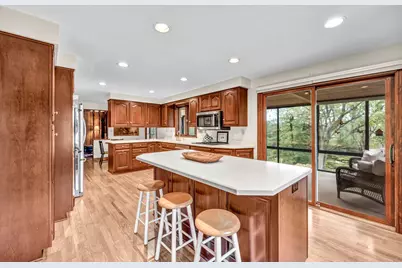 110 Lakeview Drive, Peters Township, PA 15317 - Photo 9