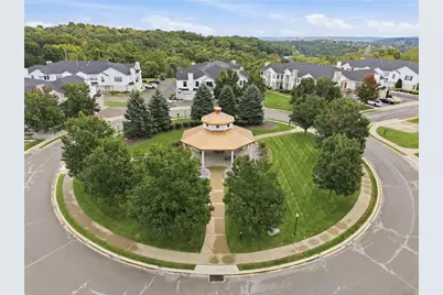228 Adams Pointe Drive #6, Adams Township, PA 16046 - Photo 5