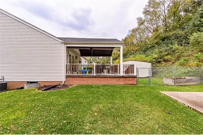 118 Stratford Ct, New Stanton, PA 15672 - Photo 5