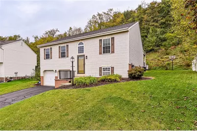 118 Stratford Ct, New Stanton, PA 15672 - Photo 3