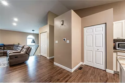 118 Stratford Ct, Hempfield Township, PA 15672 - Photo 11