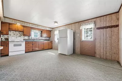 562 Brownsdale Rd, Forward Township, PA 16053 - Photo 9