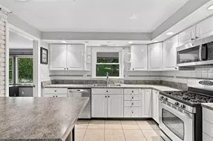2323 Mill Grove Rd, Pittsburgh, PA 15241 - Photo 11