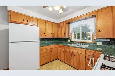 1766 Woodside Dr, Hermitage, PA 16148 - Photo 11