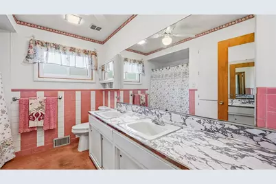 1766 Woodside Dr, Hermitage, PA 16148 - Photo 17