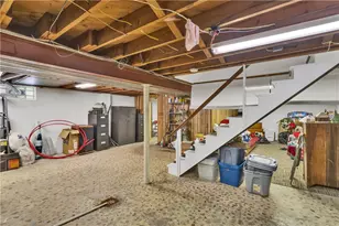 817 Lakeview Dr, Unity Township, PA 15650 - Photo 29