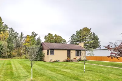 817 Lakeview Dr, Unity Township, PA 15650 - Photo 3