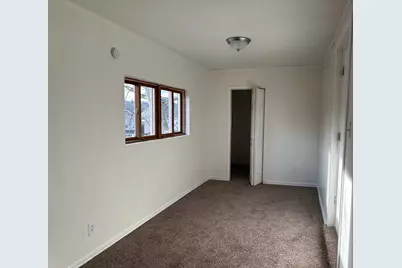52 S 1st Street, Jeannette, PA 15644 - Photo 7