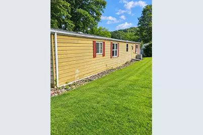 609 Sparrow Drive, Washington Township, PA 15613 - Photo 7