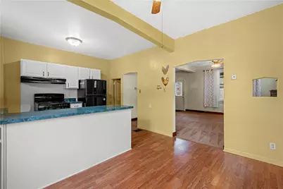 908 Broadway Ave, Stowe Township, PA 15136 - Photo 13
