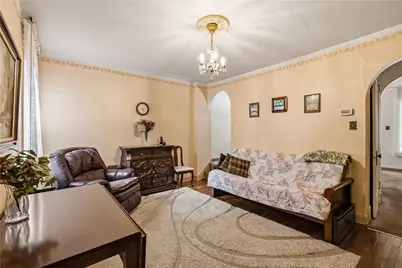 5902 Nicholson St, Pittsburgh, PA 15217 - Photo 7