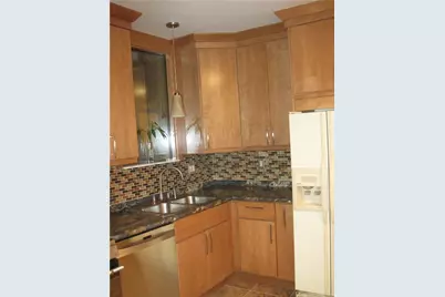 5902 Nicholson St, Pittsburgh, PA 15217 - Photo 9