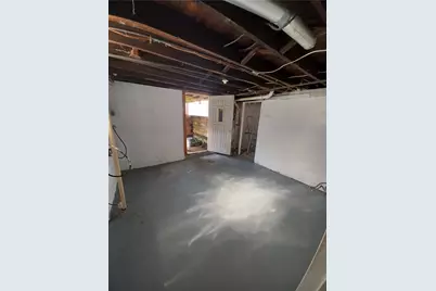 211 N 16th Ave, New Brighton, PA 15066 - Photo 21