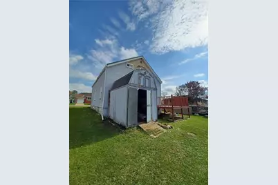 211 N 16th Ave, New Brighton, PA 15066 - Photo 5