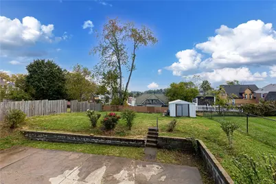 2037 Brownsville Rd, Pittsburgh, PA 15210 - Photo 9