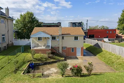 2037 Brownsville Rd, Pittsburgh, PA 15210 - Photo 17