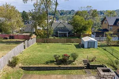 2037 Brownsville Rd, Pittsburgh, PA 15210 - Photo 13