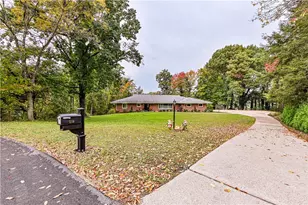 219 Maple Dr, Hempfield Township, PA 15601 - Photo 41