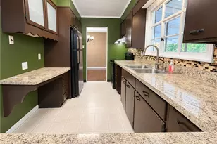 1105 Woodside Ave, Ellwood City, PA 16117 - Photo 13
