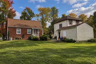 19 Cecil Ave, Union Township, PA 16101 - Photo 3