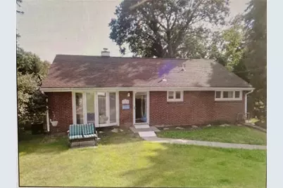 621 Springdale Dr, Pittsburgh, PA 15235 - Photo 1