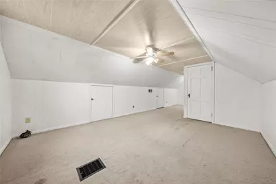 2300 Longcrest Ave, Bethel Park, PA 15102 - Photo 27