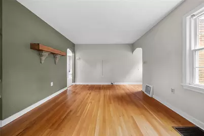 2300 Longcrest Ave, Bethel Park, PA 15102 - Photo 9