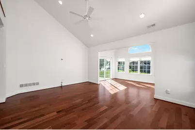 122 Patriot Ln, Ohio Township, PA 15143 - Photo 13