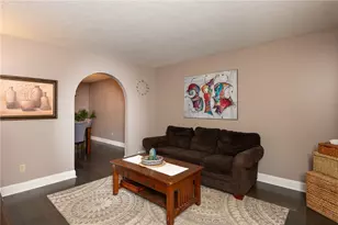 1438 Sandstone Ct W, West Deer, PA 15084 - Photo 5