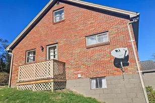 38 Calhoun Rd, Elizabeth Twp/Boro, PA 15037 - Photo 5