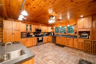 414 Isle Rd, Franklin Township, PA 16001 - Photo 7