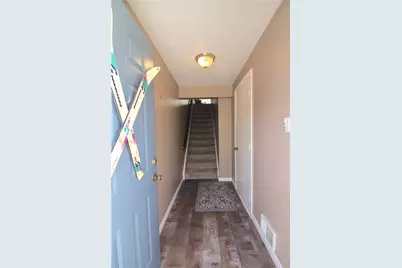 715 Timberidge Dr, Bethel Park, PA 15102 - Photo 3