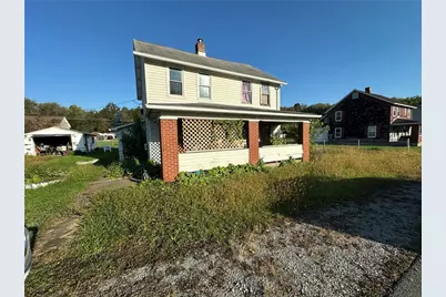 1115 Manor Ave, Latrobe, PA 15650 - Photo 1