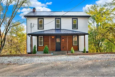 150 Hamilton St, Hempfield Township, PA 15642 - Photo 1