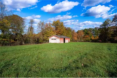 1489 W Sunbury Rd, Clay Township, PA 16061 - Photo 9