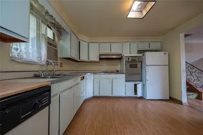 3431 Douglas Dr, Murrysville, PA 15668 - Photo 3