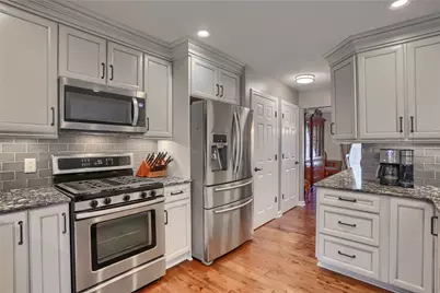 168 Hampshire Drive, Cranberry Township, PA 16066 - Photo 13