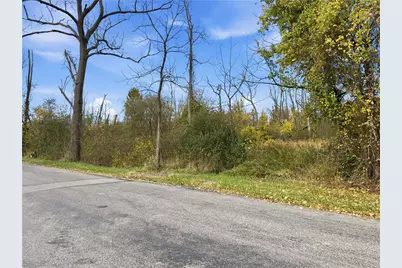 01 Hoover Rd, New Castle, PA 16101 - Photo 23