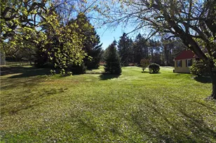 282 Pleasant View Dr, East Franklin Township, PA 16201 - Photo 5