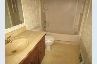202 Timberglen Dr, Imperial, PA 15126 - Photo 13